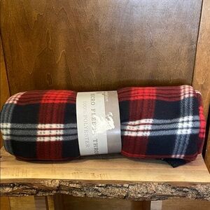 Simple & Pure Red and Black Micro Fleece Throw